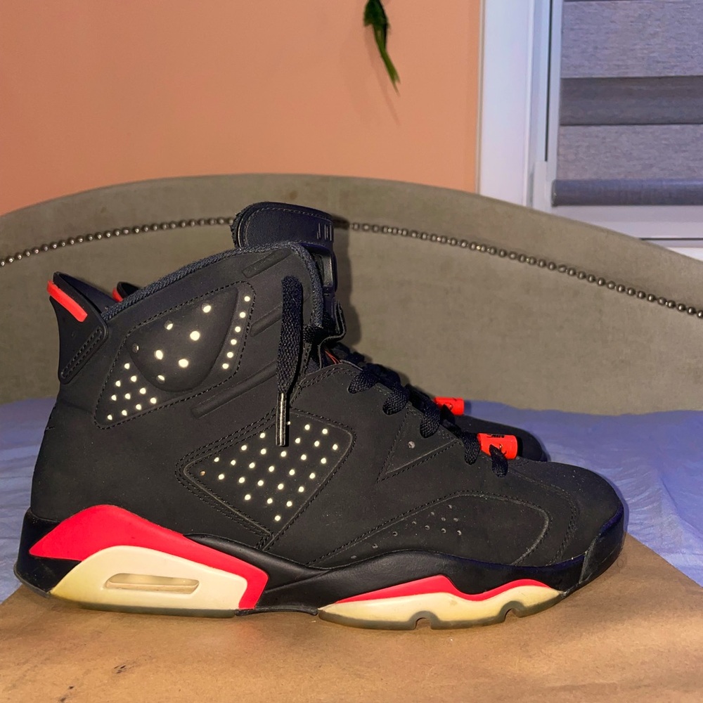 Jordan 6 Infrared (2019)